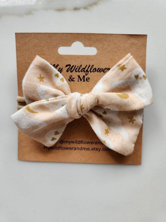 Stars and Ghosts Medium Pinwheel Bow