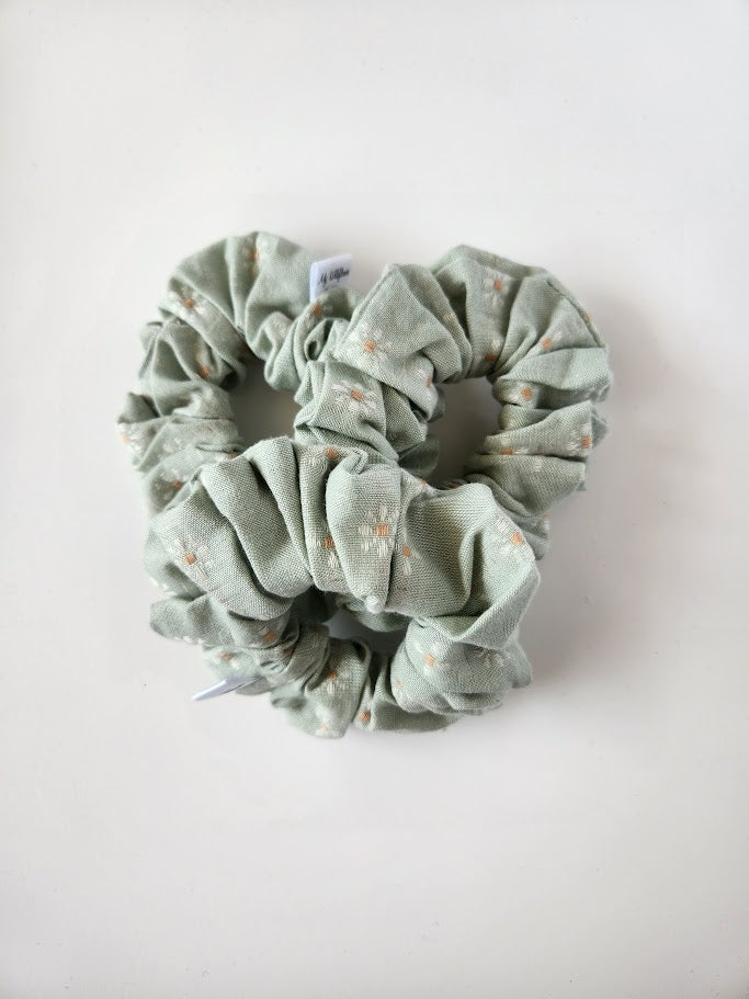 Green Daisy Scrunchie
