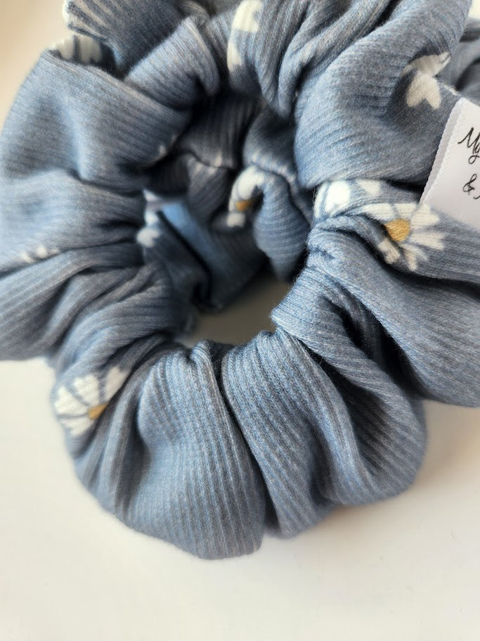 Rib Knit Blue Daisy Scrunchie