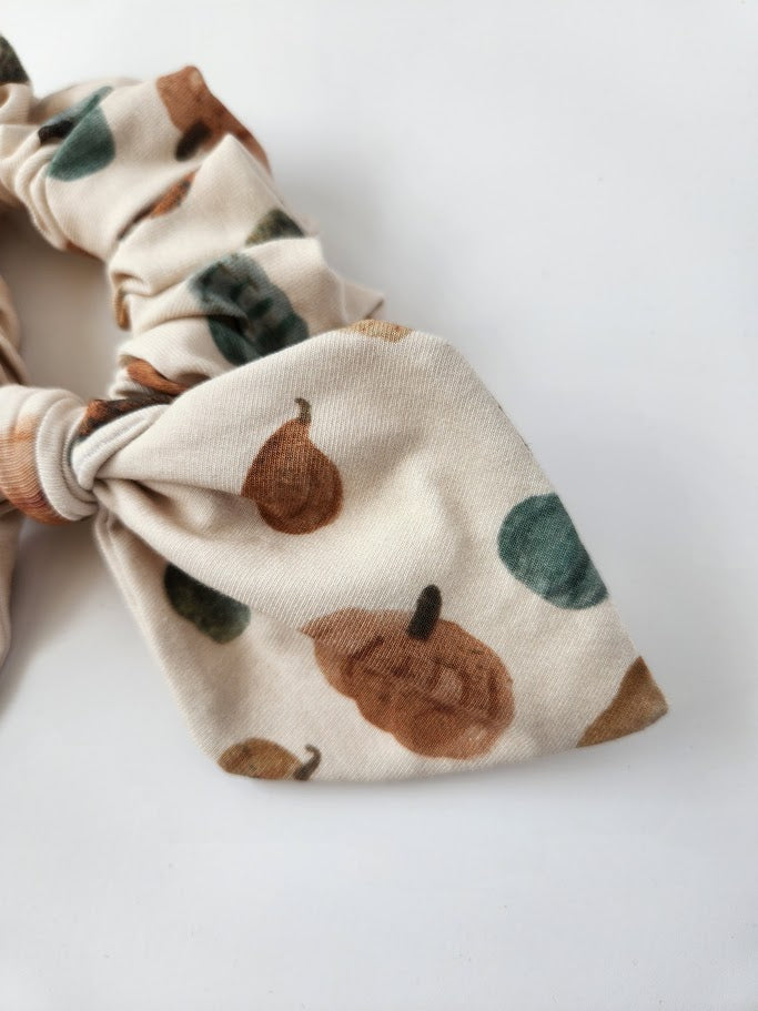 Bold Pumpkins Bow Scrunchie