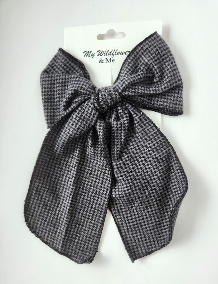 Black Houndstooth Large Fable Bow