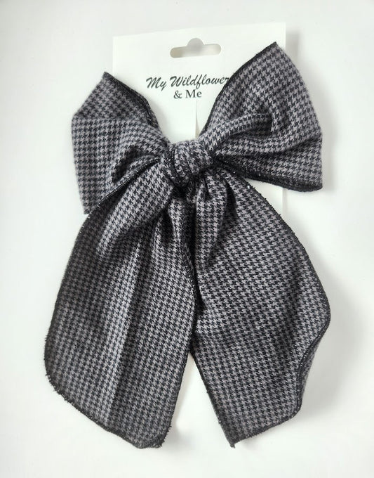 Black Houndstooth Large Fable Bow